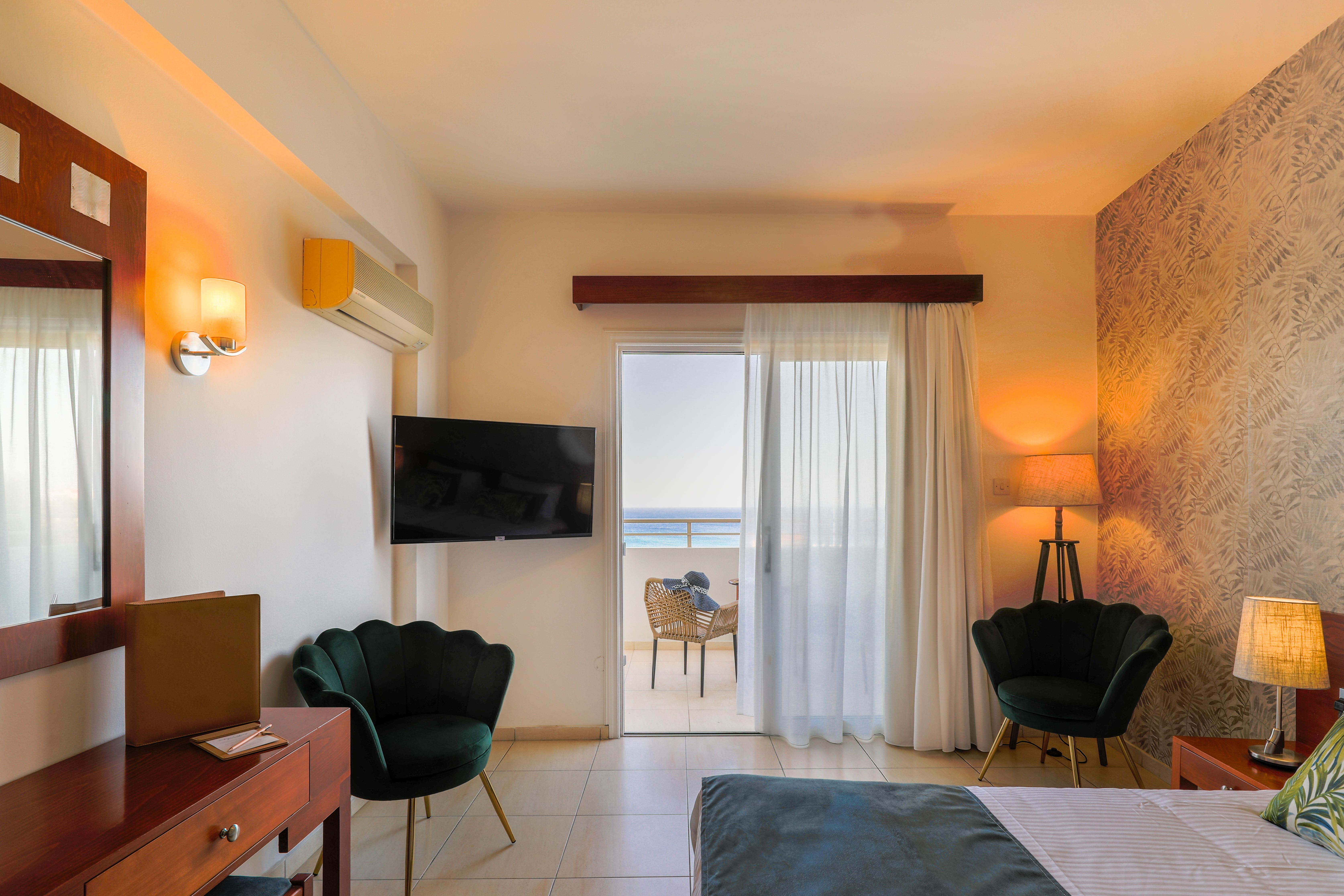 Iris Beach Hotel Протарас Экстерьер фото
