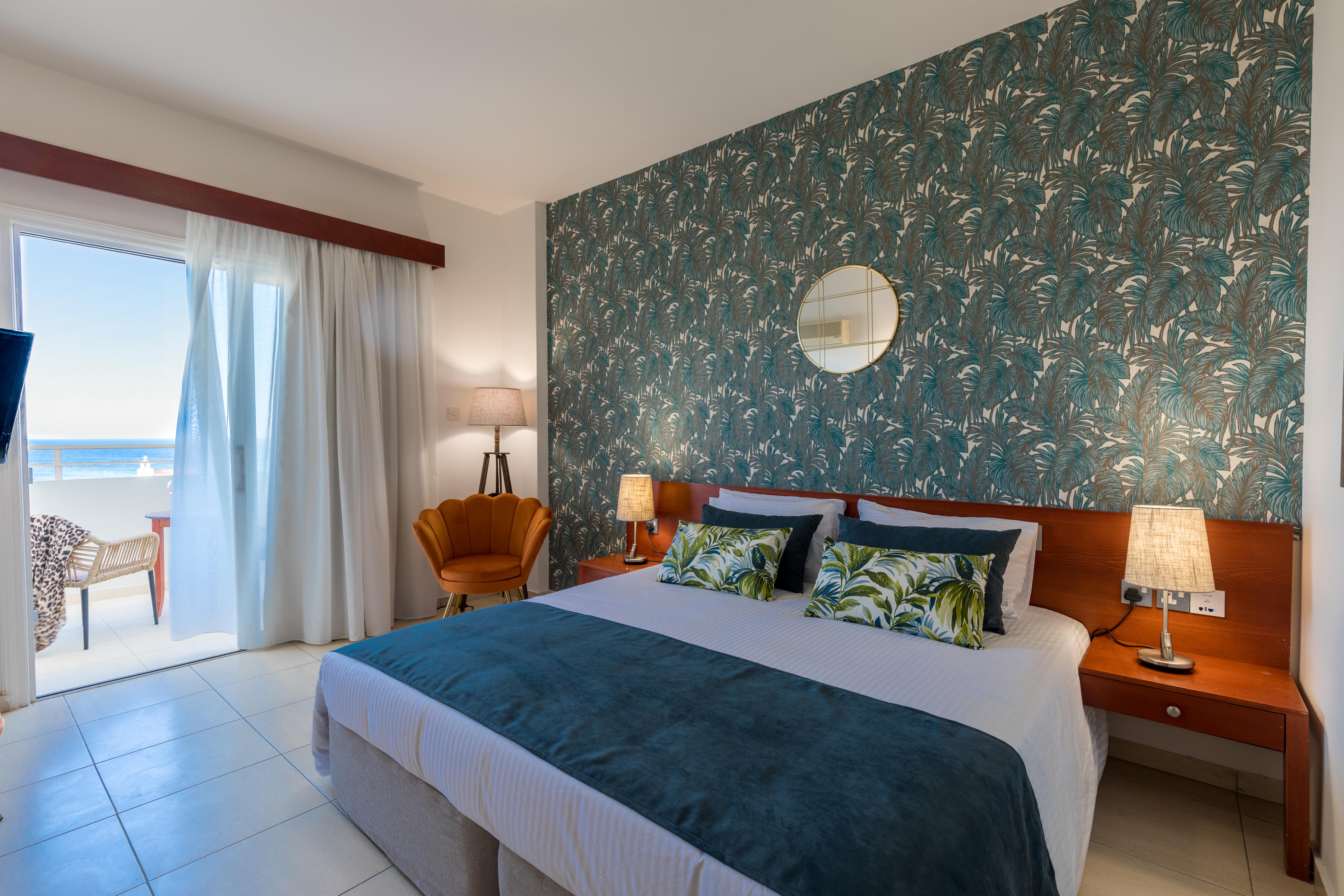 Iris Beach Hotel Протарас Экстерьер фото
