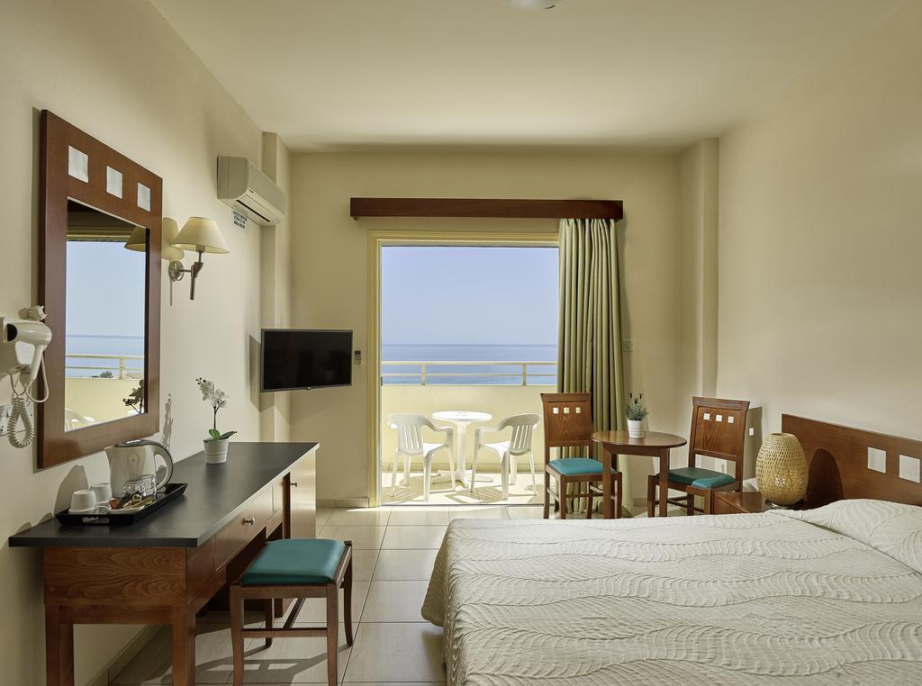 Iris Beach Hotel Протарас Экстерьер фото